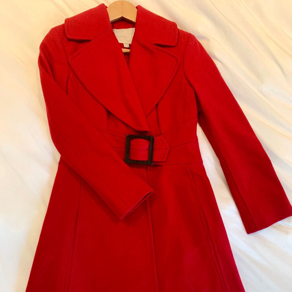 Gorgeous red coat (Jessica Simpson)